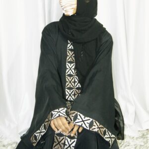 Elegant Closed Abaya with Collar Neck – Perfect for Formal Occasions